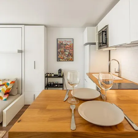 Super - Sentier - Air Conditioning Apartment